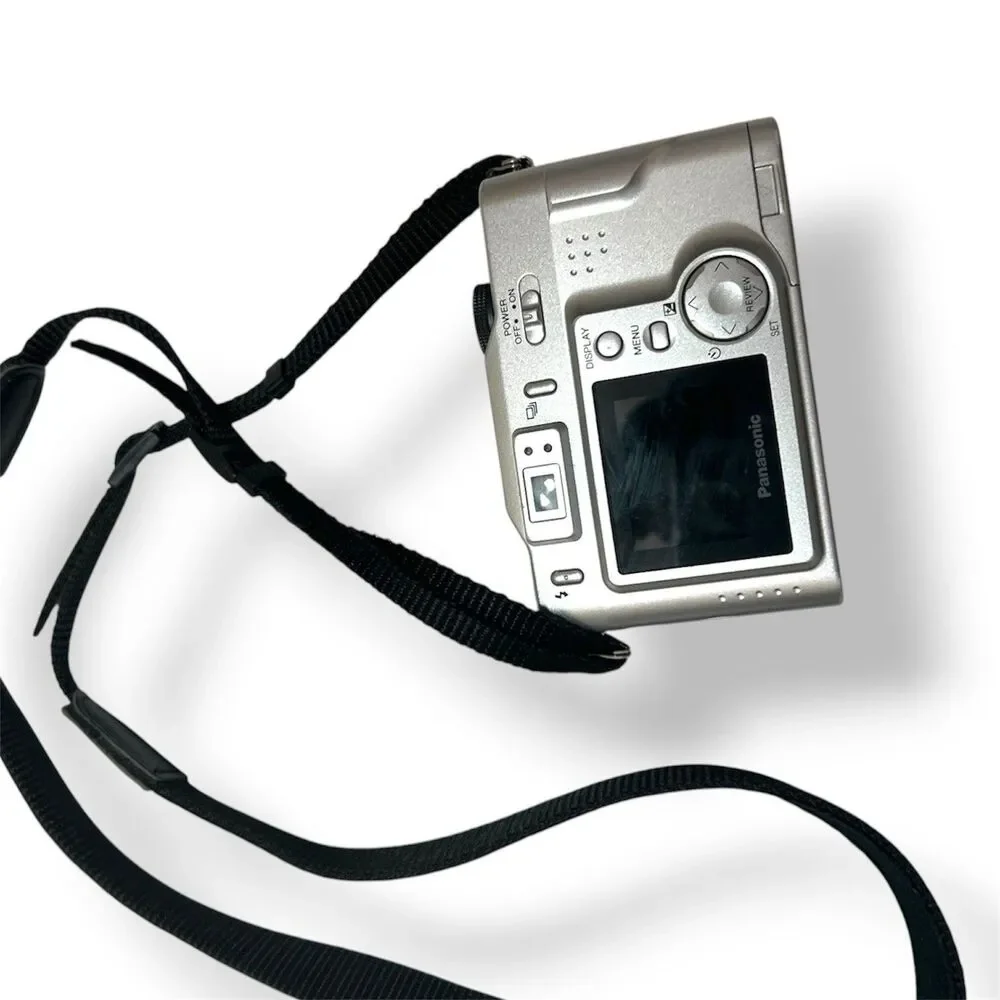 Panasonic DMC-LC 20 Vintage Digital Camera *Working* *Ships Free*